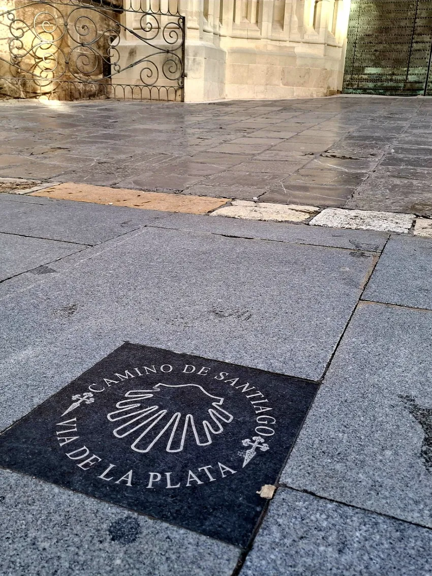 ​Vía de la Plata Guide 2026: The 1,000km Camino from Seville to Santiago